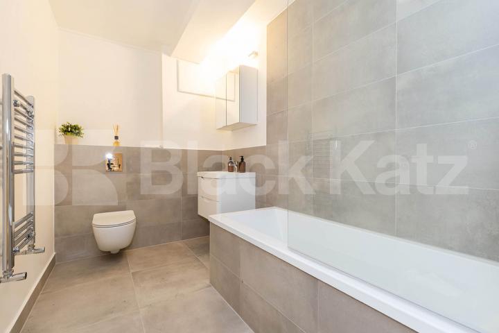  live/work studio apartment with loft style features in a modern private develop Springfield House lofts - Tyssen Street, Dalston